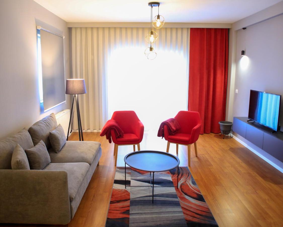 Parta Apartment Пристина Екстериор снимка